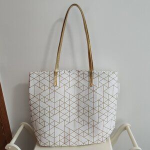 Von Maur white & gold canvas tote bag, VG used condition